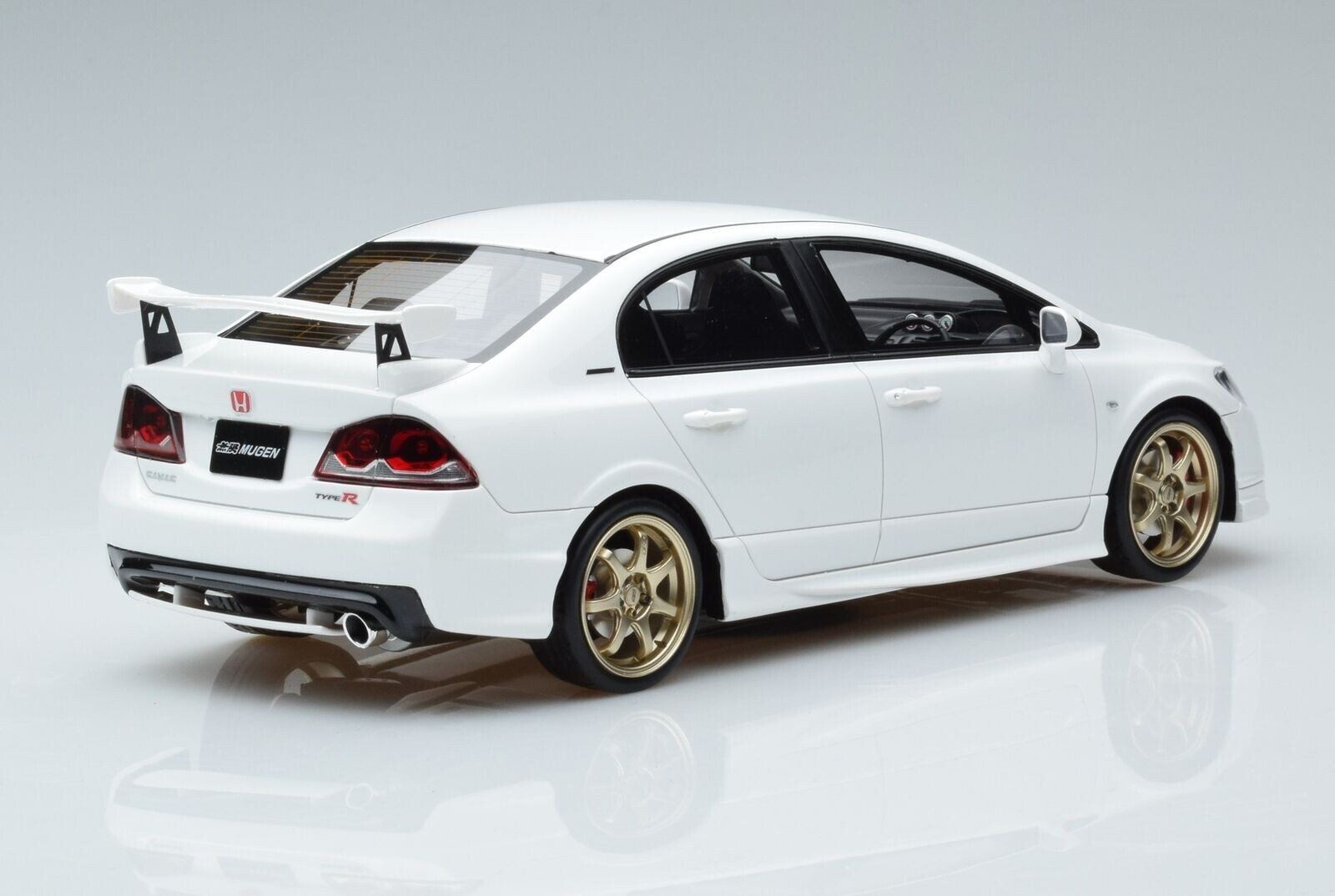 NEW 1:18 JDM Mugen Honda Civic Type R FD2 White Resin Model OTTOmobile Rare