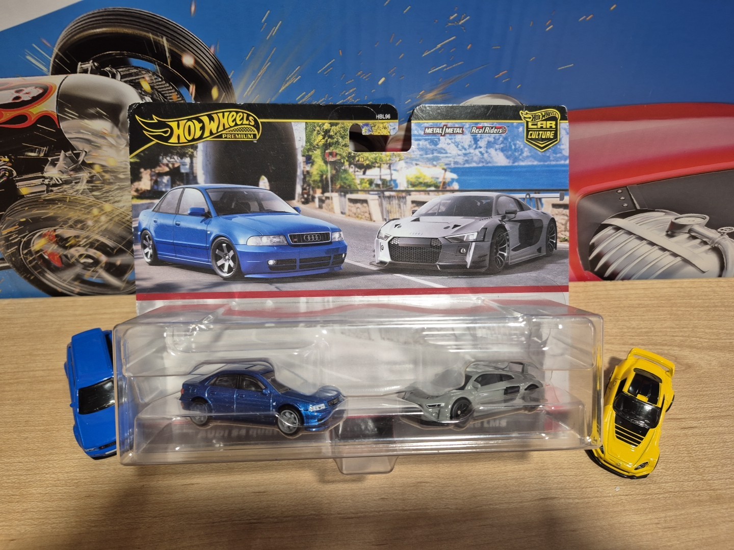 Hot Wheels Premium Car Culture Twin 2 Pack Audi S4 Quattro & Audi R8 LMS