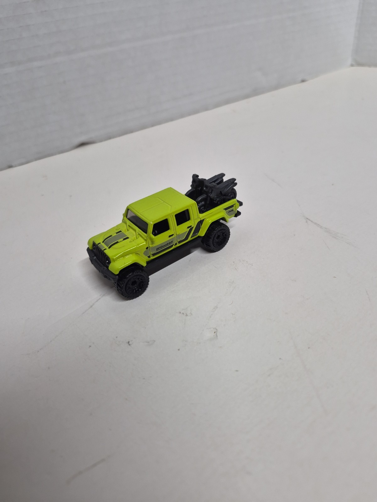 Hot Wheels Assorted 6 In All Diecast Cars Used Good Condition