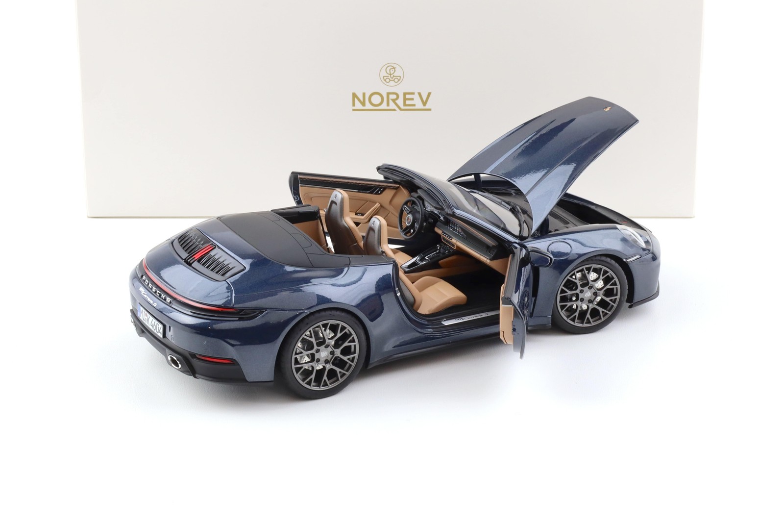 1:18 NOREV Porsche 911 992.2 Carrera S Cabriolet Yachting Blue Metallic 2024