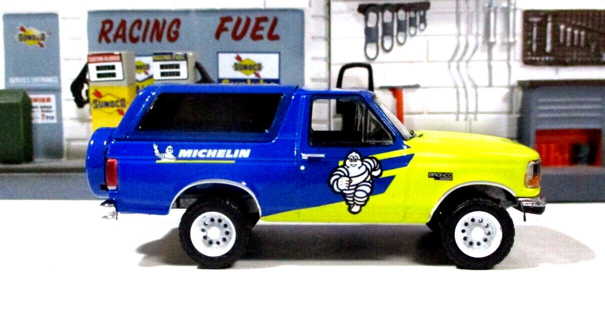 Greenlight 1996 Ford Bronco XL Michelin Tires Removable Top New/Loose Metal