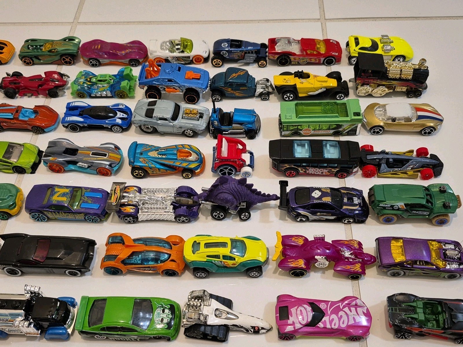 Lot of 100 Hot Wheels Cars: Loose, Variety of Years, Fantasy Castings #5