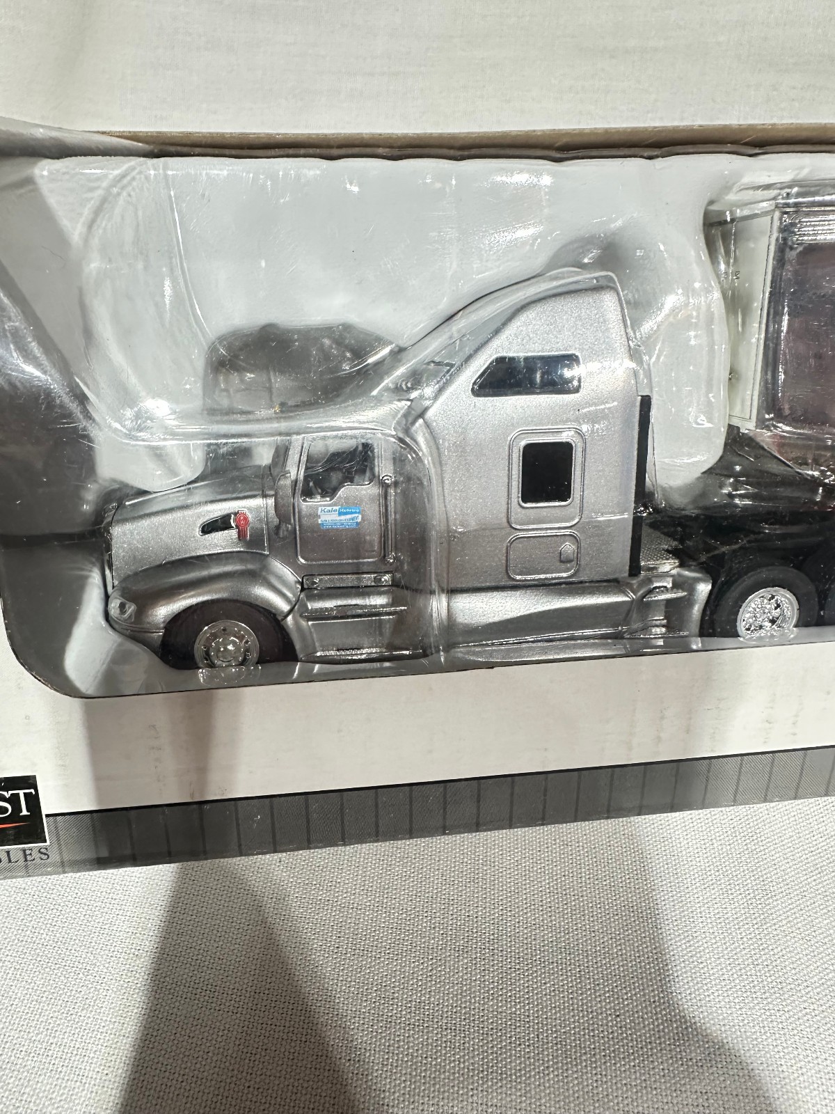 Case IH Ride The Lightning Pulling Tractor Kenworth Semi By SpecCast 1/64th