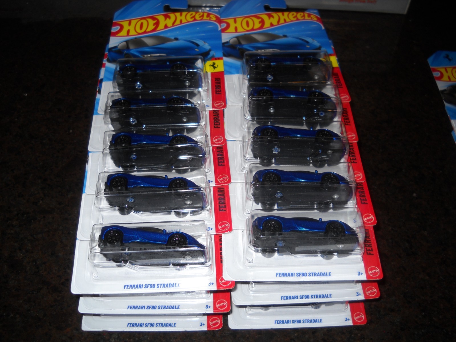 😎HOT WHEELS**FERRARI SF90 STRADALE* 41/250–1/5–BLUE -2026–LOT of 30–😎NICE