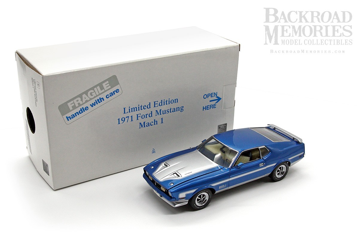 1971 Ford Mustang Mach 1 (1:24) Bright Blue Metallic Diecast (Unsealed), by DM