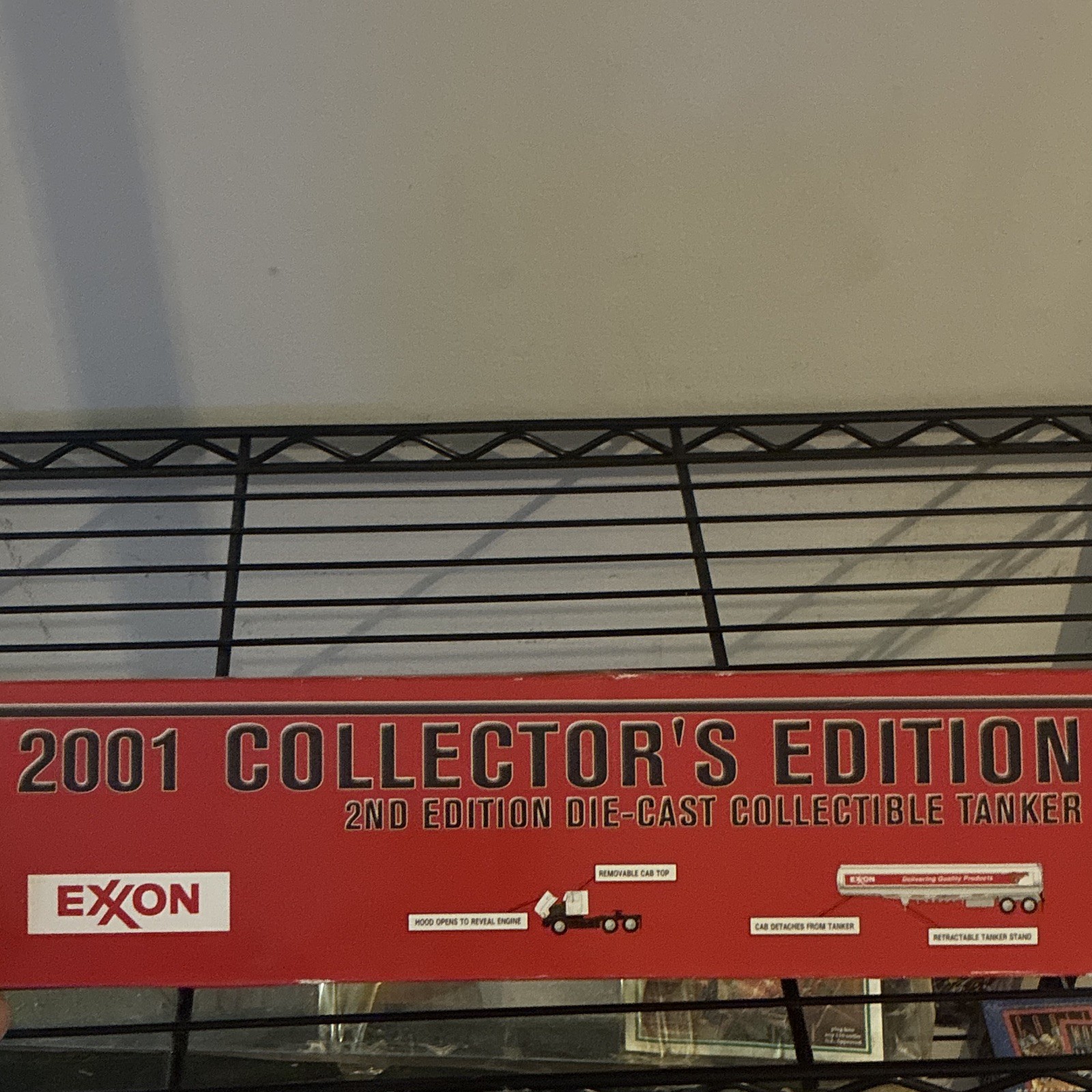 Exxon Collector’s Edition 2001 Volvo Tanker Truck 1:64 Diecast 2nd Ed