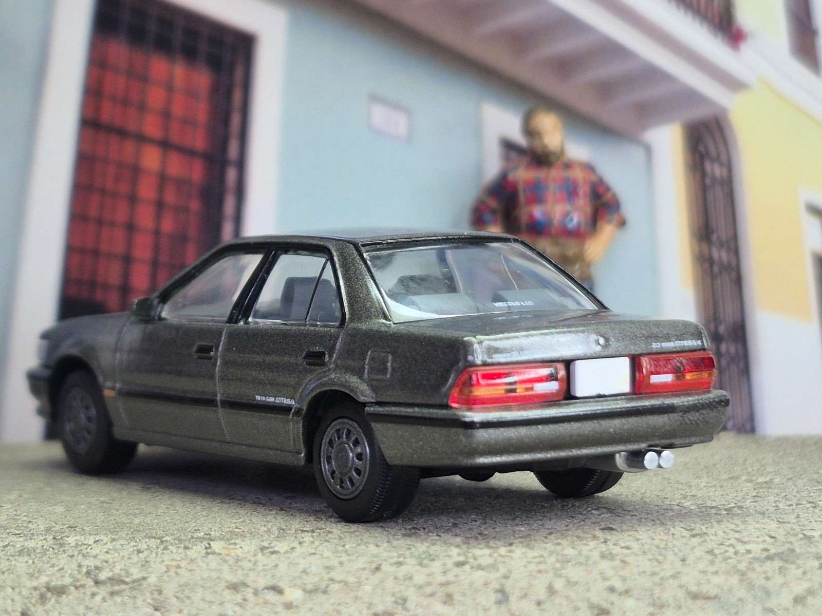 TOMICA LV-N11b NISSAN BLUEBIRD 2.0SSS LOOSE 1:64 LIMITED VINTAGE NEO SERIES