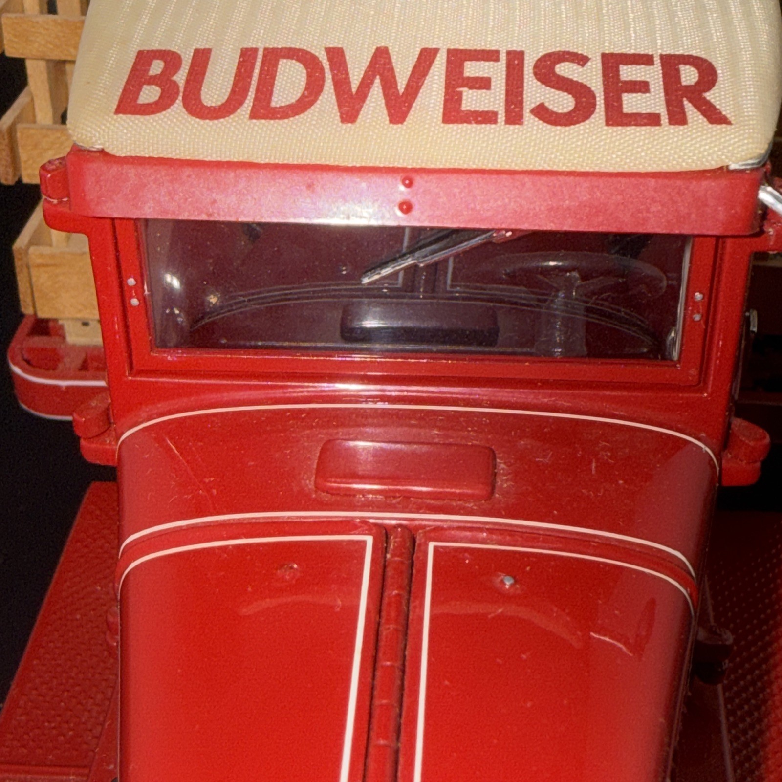 Danbury Mint 1933 Budweiser Delivery Diecast Truck Red 1/24 Anheuser-Busch