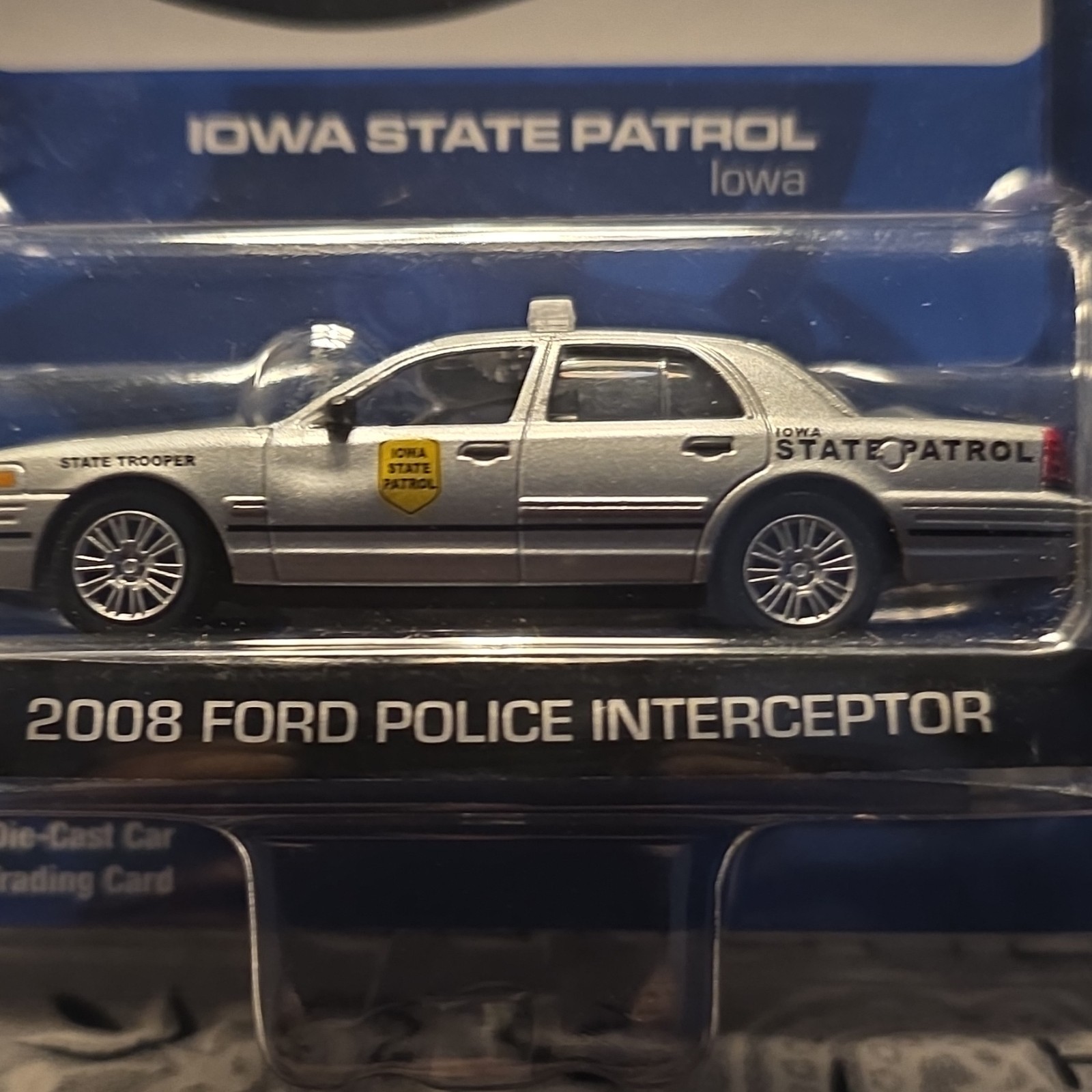 GreenLight Hot Pursuit Series 7 2008 Ford Police Interceptor Iowa STP 1:64