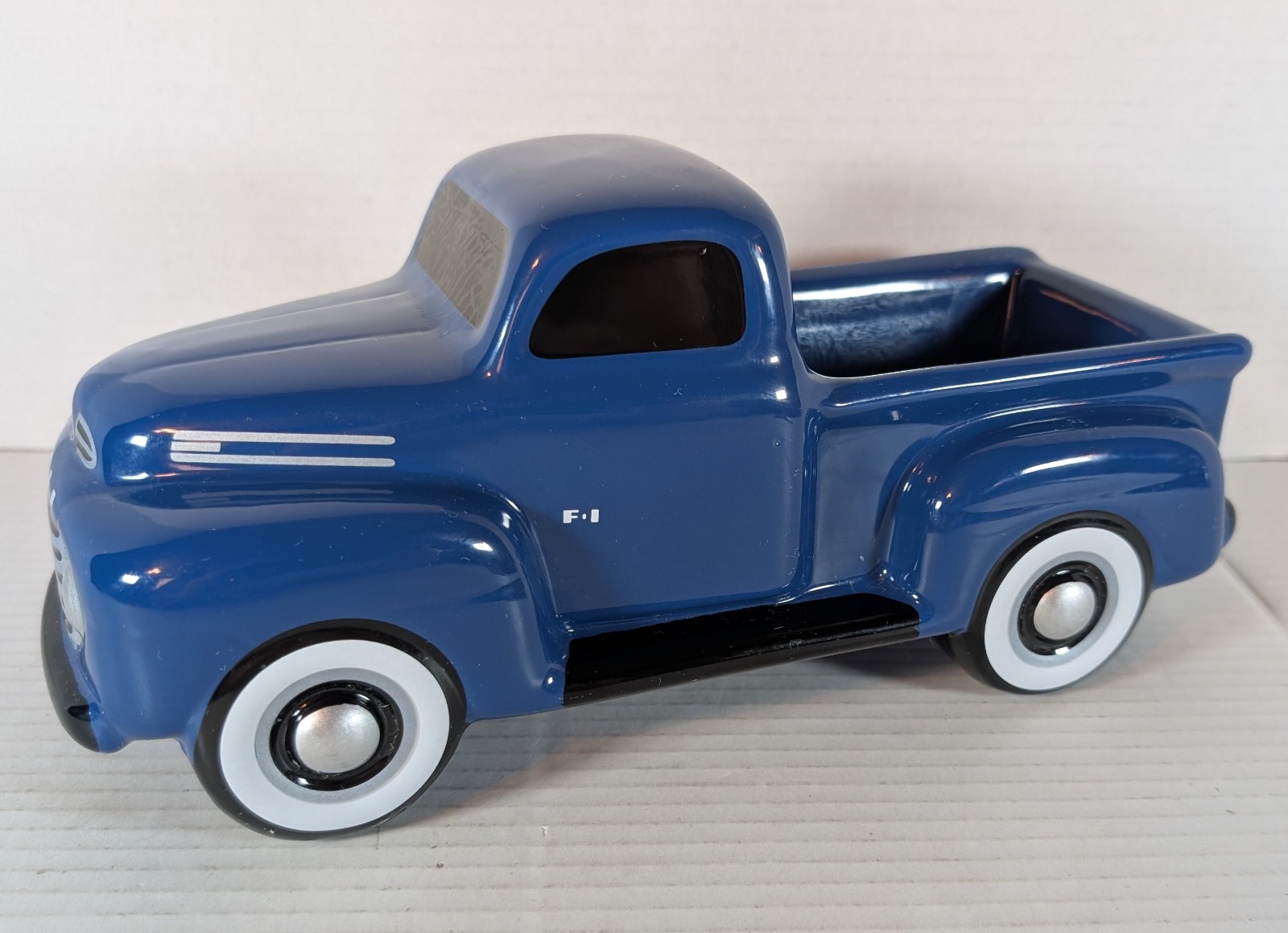 Official Licensed Blue Ford F-1 Ceramic Pickup Truck 10.5″ x 5″ Teleflora
