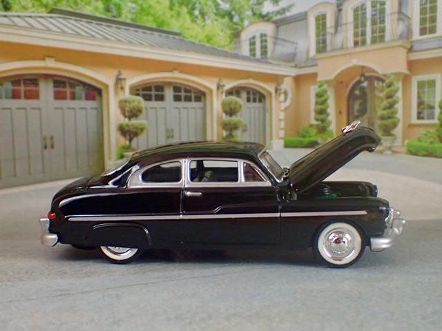 James Dean 1949 Mercury Eight 4.2L Flathead V8 Coupe 1/64 Scale Limited Edit S