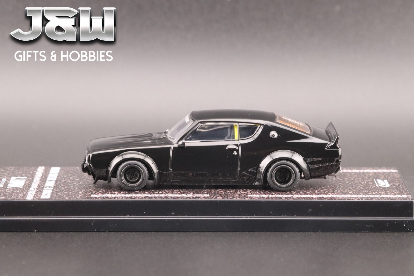 Inno64 LB Works Nissan 2000 GT-R KPGC110 Kenmeri Black 1/64