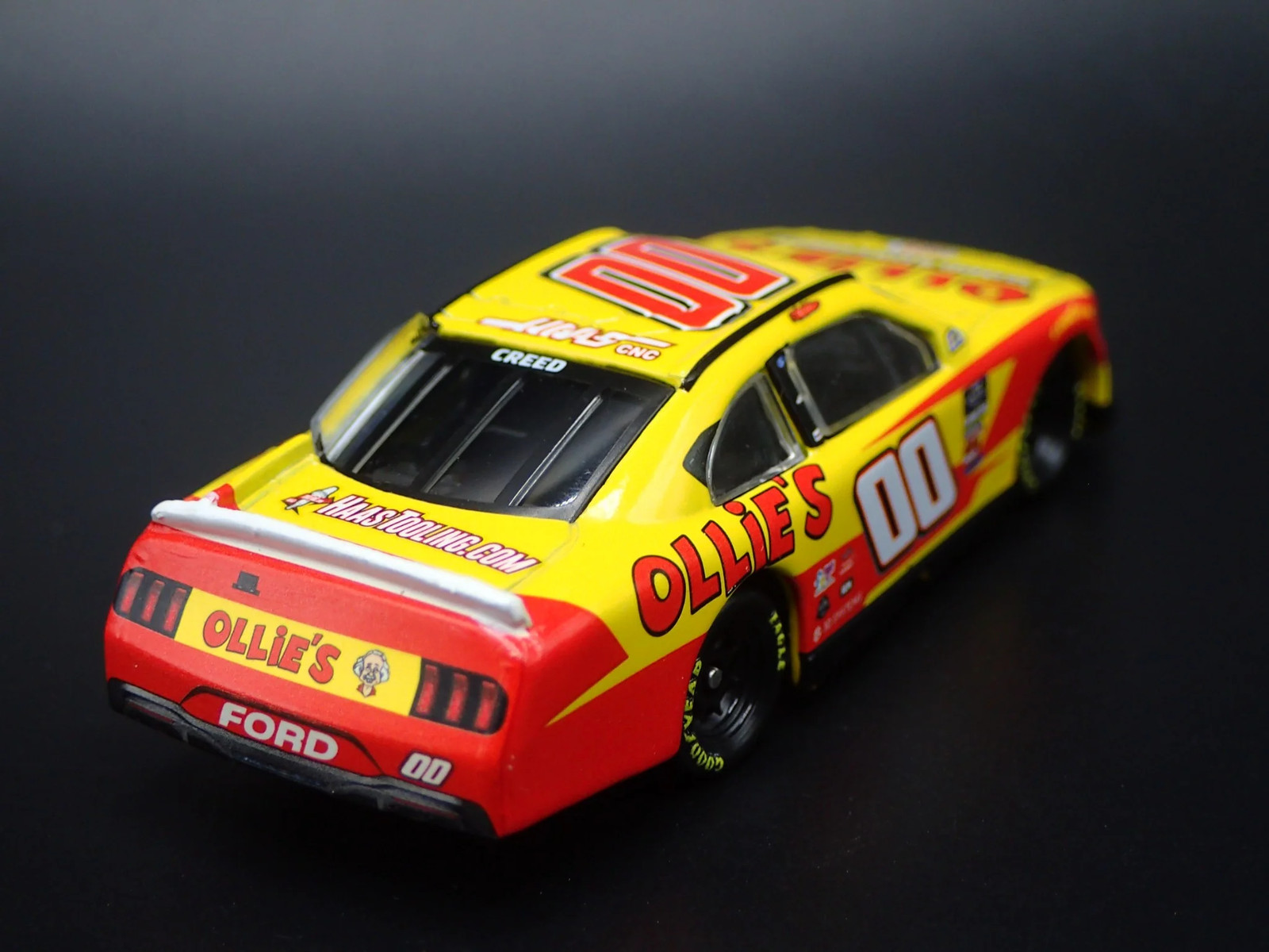 2025 FORD XF MUSTANG 00 SHELDON CREED OLLIES BARGIN NASCAR 1:64 SCALE MODEL CAR