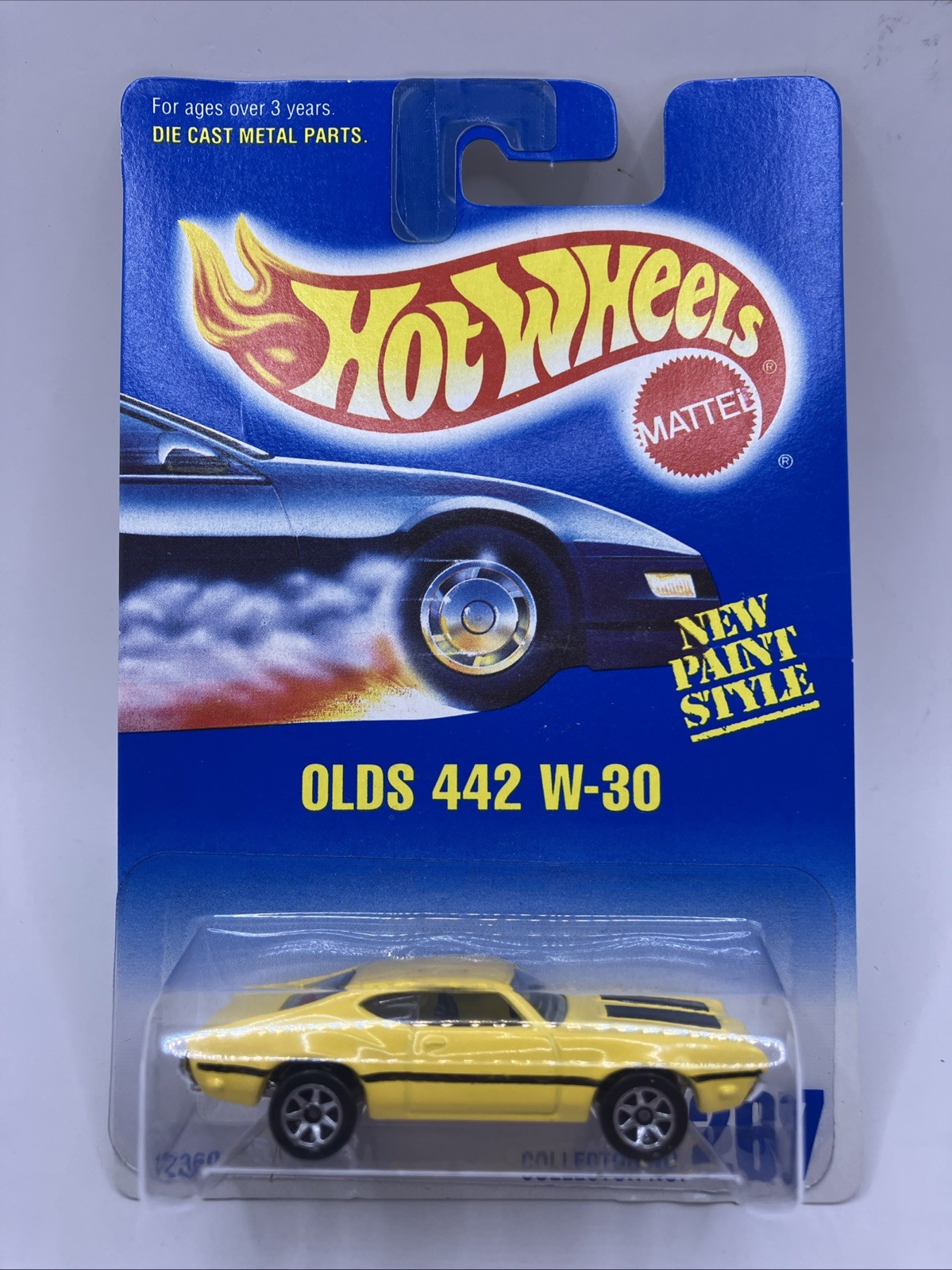 1991 Hot Wheels Olds 442 W-30 #267 Yellow 1/64 scale Blue Card New