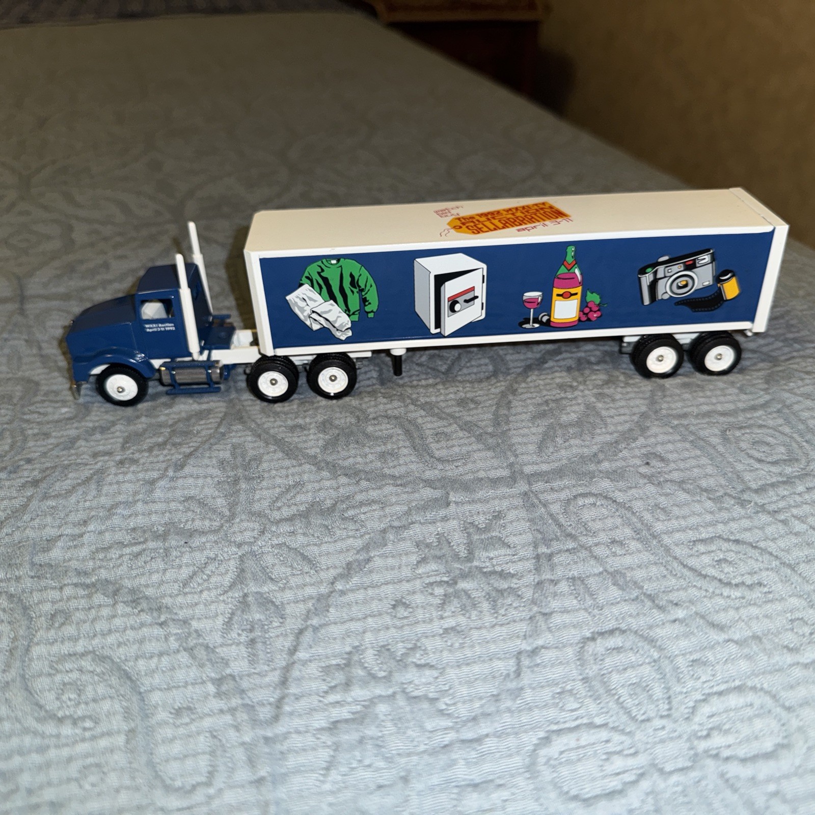 Winross Diecast Truck Kenworth T600 Day Cab Tractor Trailer 1992 WXXI-TV Auction