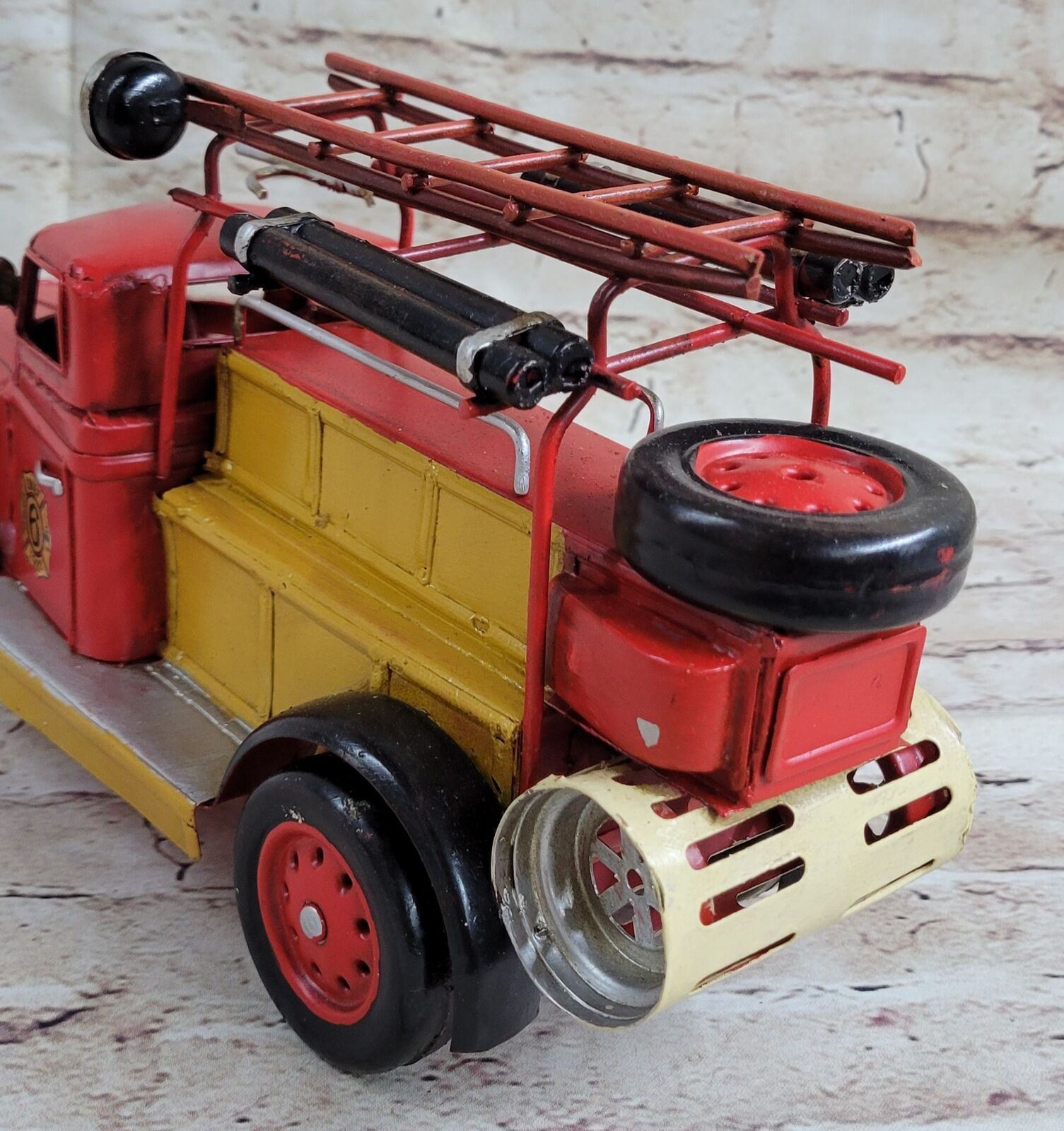 1931 South Prairie, WA, Boyer Chief #6 Vintage-Style Tin Metal Model Fire Truck