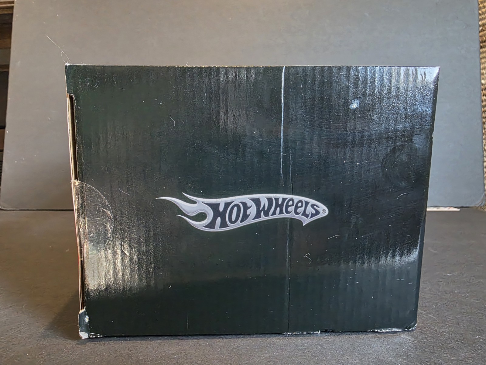 Hot Wheels 2004 WHIPS 1:18 Enzo Ferrari Red