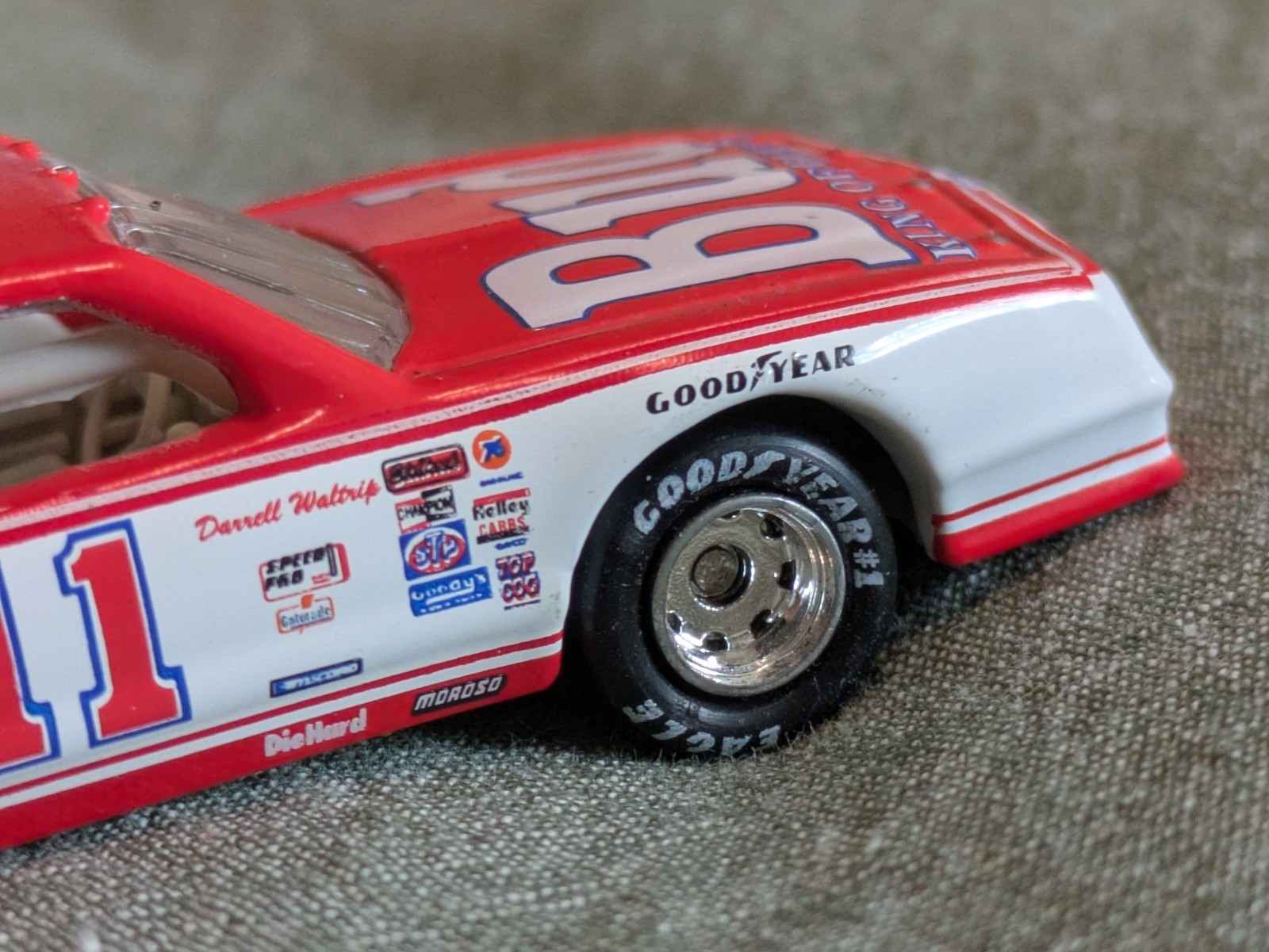 Darrell Waltrip #85 | Chevrolet Monte Carlo “Budweiser” 1985 Winston Cup 🏆 1/64