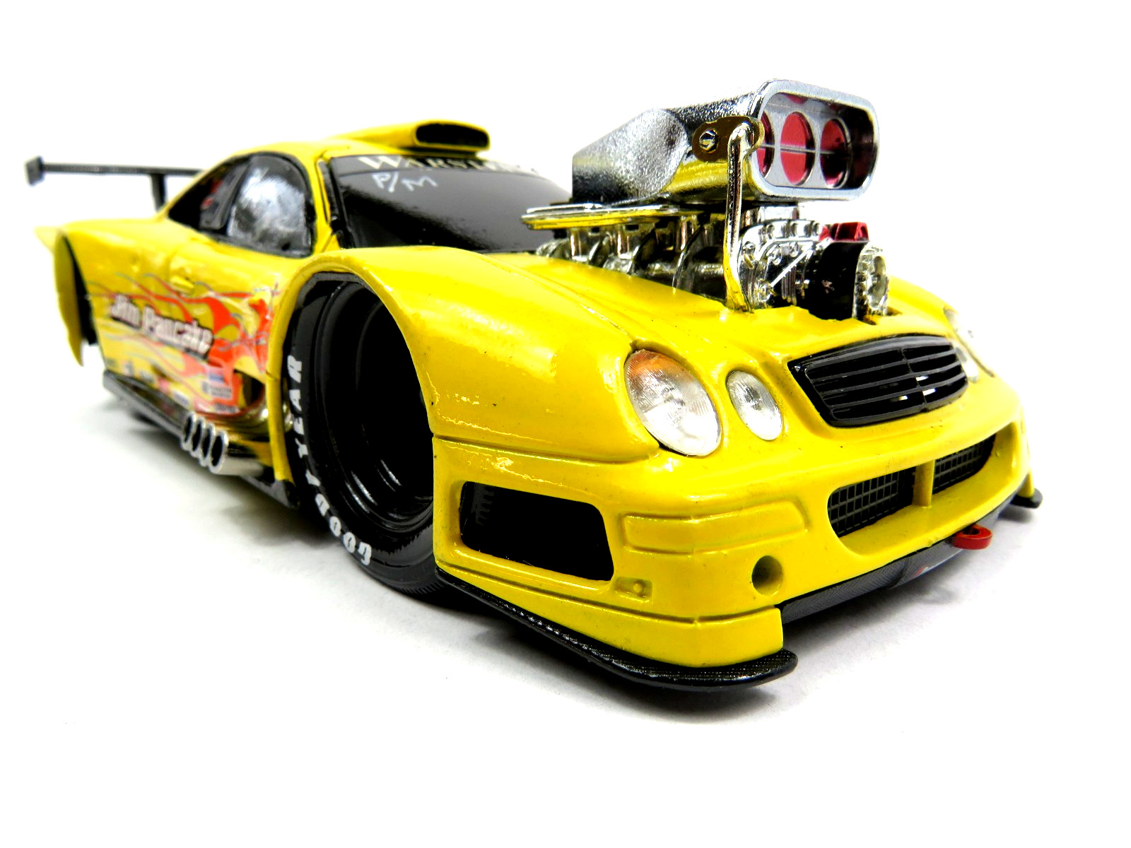 MUSCLE MACHINES/MAISTO 1/18 67 MERCEDES CKL-GTR PRO-MOD
