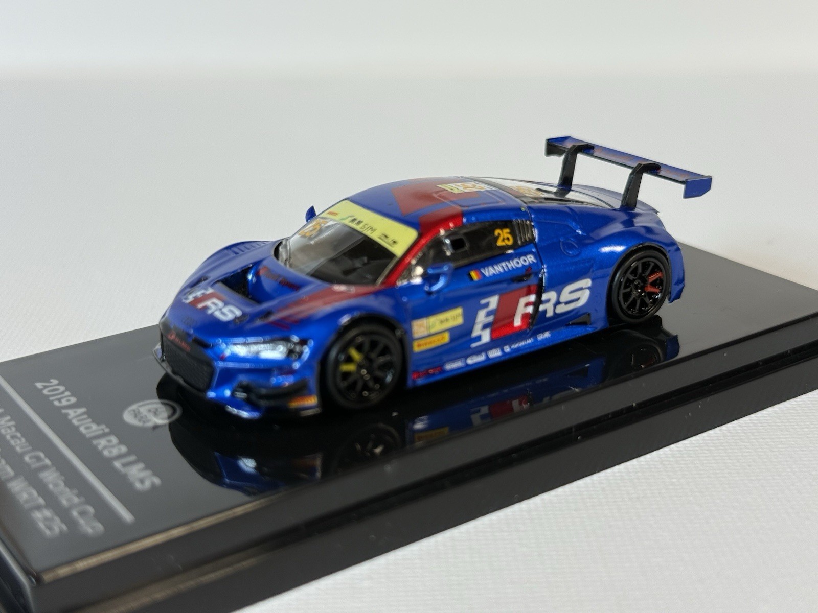 🔥64 Para 1:64 AUDI R8 LMS 2019 FIA Macau GT World Cup Audi Sport Team WRT #25🔥