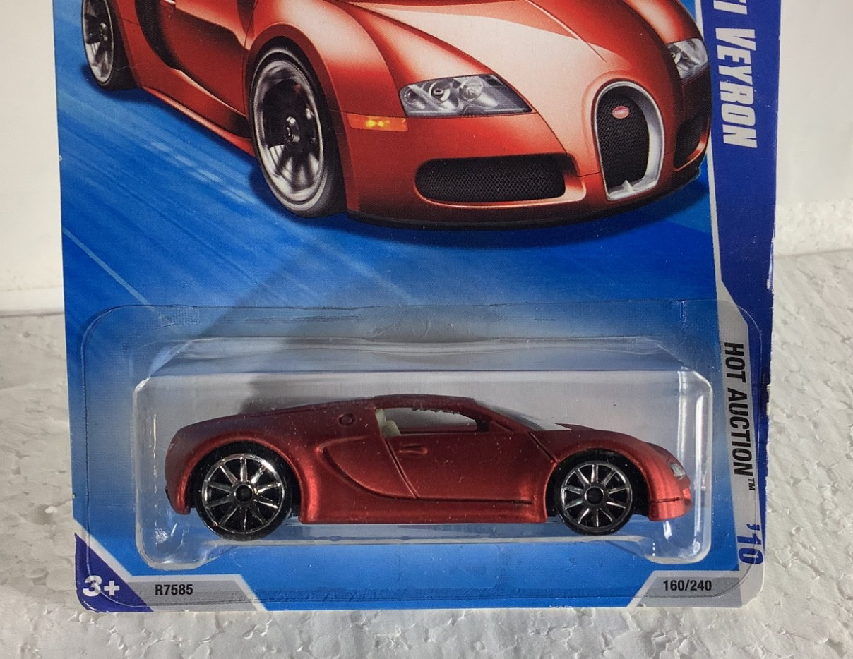 Hot Wheels Bugatti Veyron Red Metallic #160/240 Hot Auction 2010 Sealed RARE