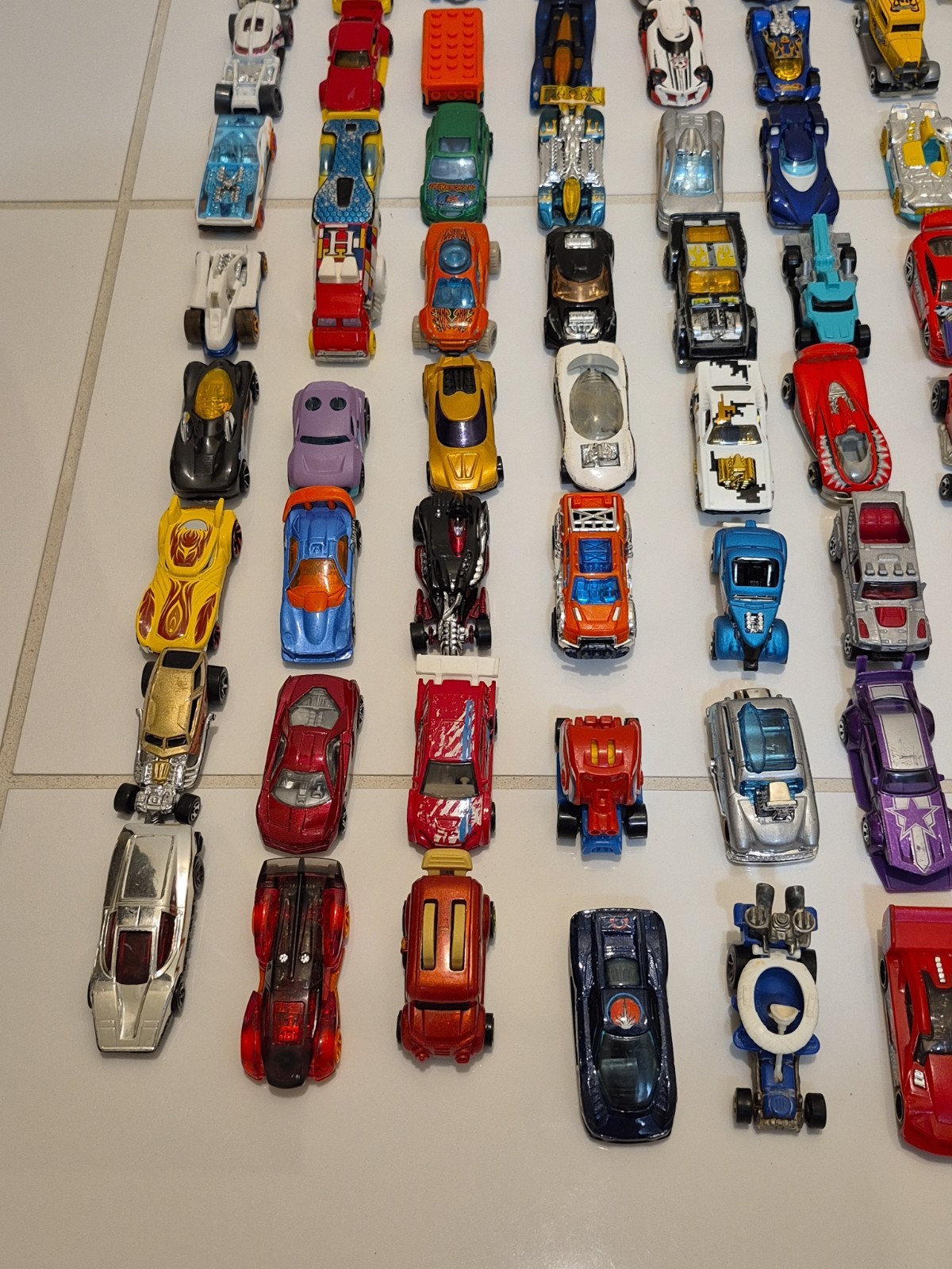 Lot of 100 Fantasy Hot Wheels Cars: Loose, Variety of Years #1