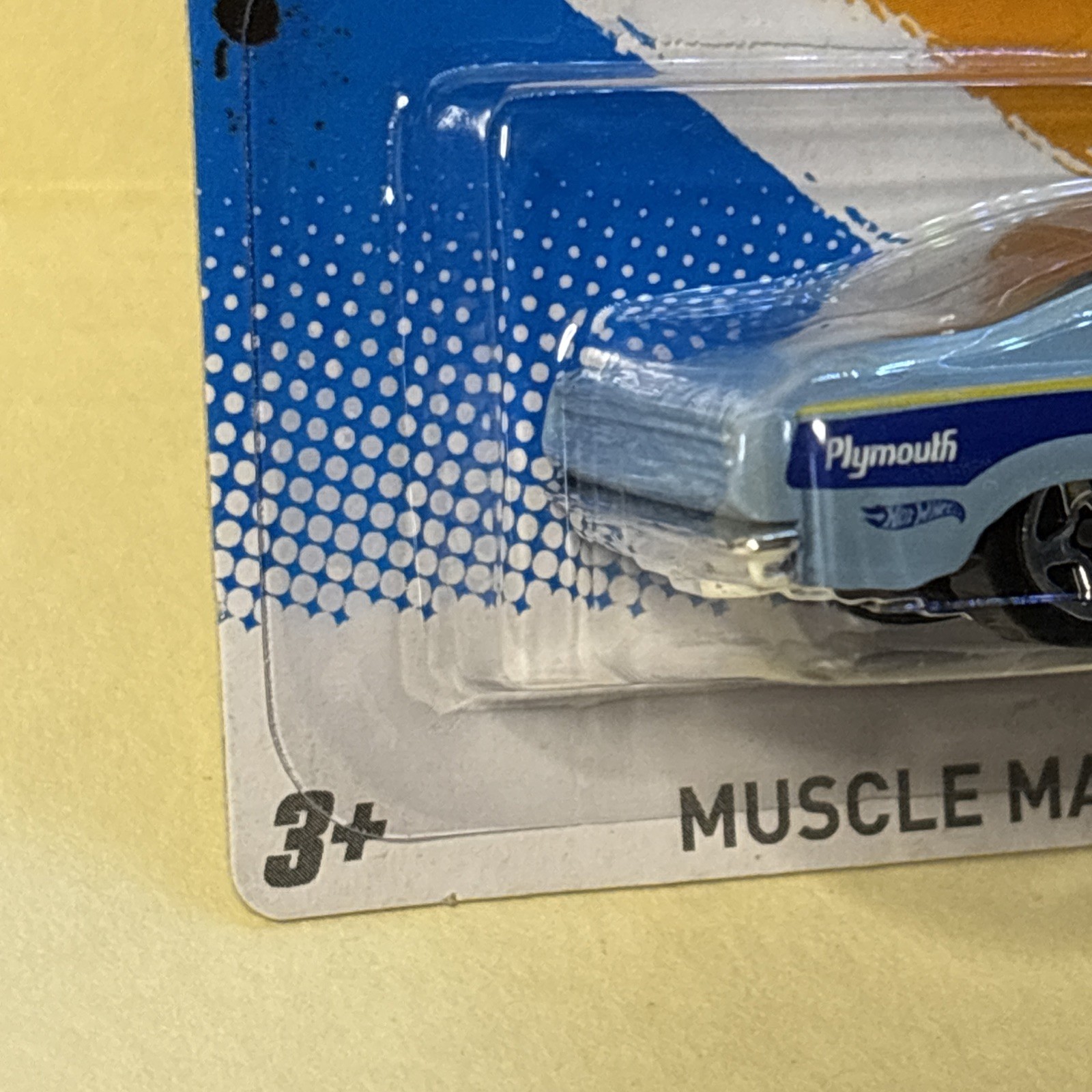 Hot Wheels 2012 Muscle Mania Mopar ’68 Hemi Barracuda