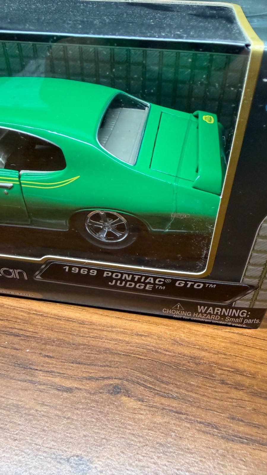 1969 Pontiac GTO Judge 1/24 Diecast Model Car – Green by Motormax