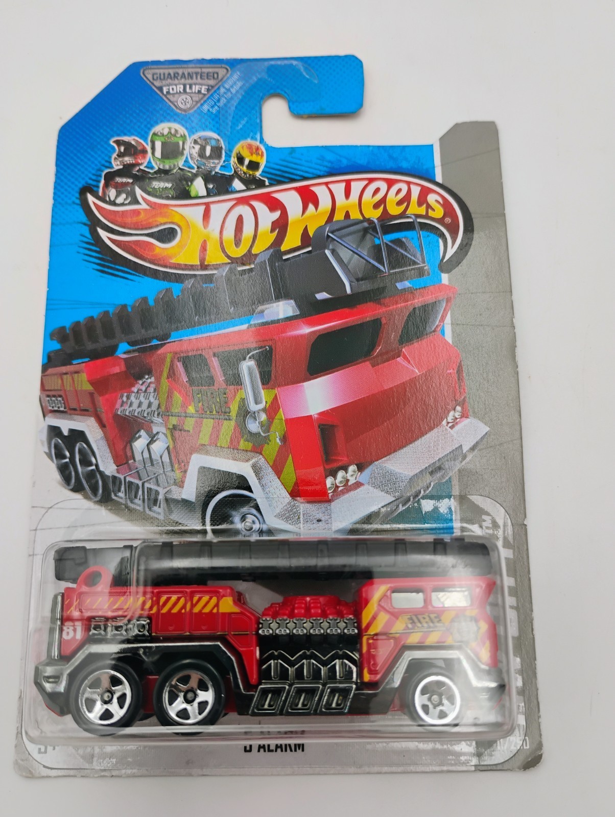Hot Wheels HW City (2013) Red 5 Alarm Fire Truck Toy 41/250