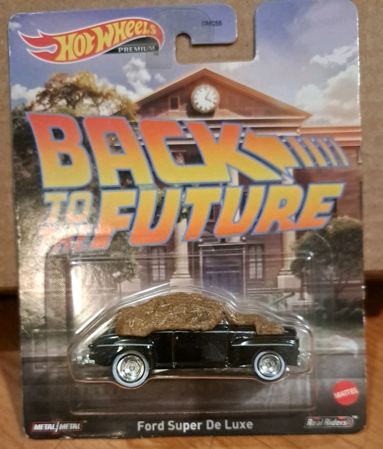 Hot Wheels Premium Back To The Future III Time Machine 1955 & Ford Super Deluxe