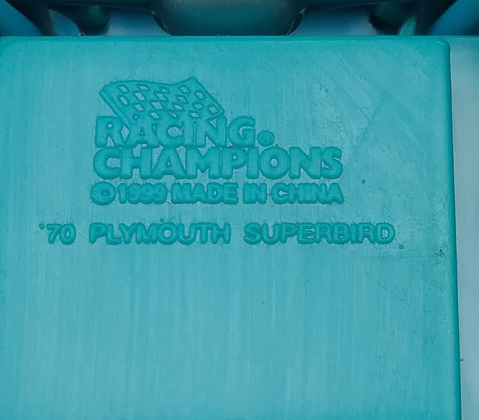 RACING CHAMPIONS RICHARD PETTY’S 1970 PLYMOUTH SUPERBIRD 1:24 SCALE DIECAST CAR