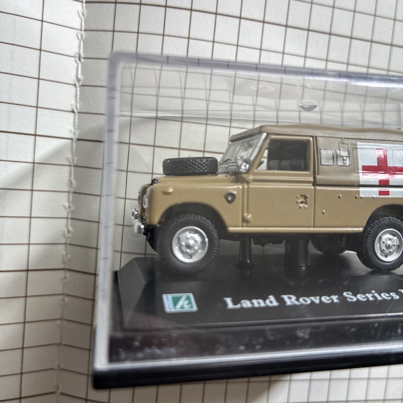1:72 Cararama – Land Rover Series III 109″ Medical / Army