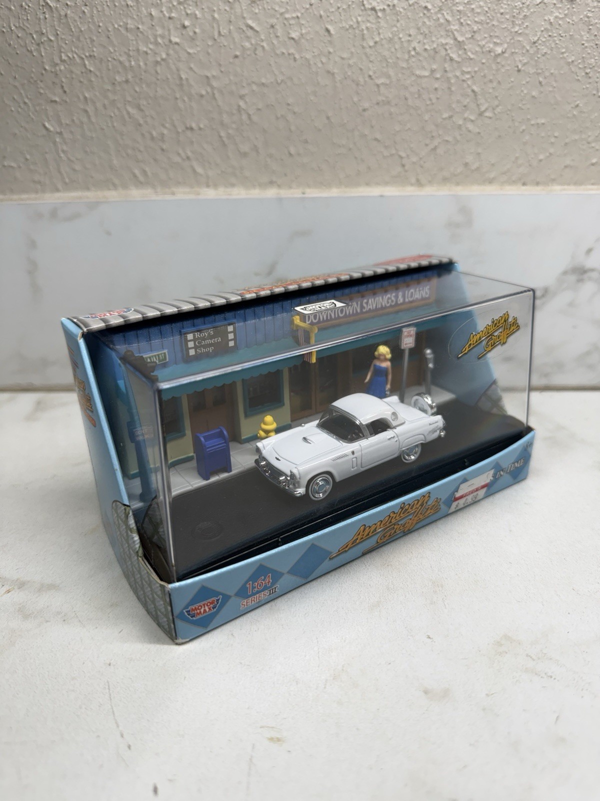 Motor Max American Graffiti 1:43 1956 Ford Thunderbird Brand New In Box #BXH