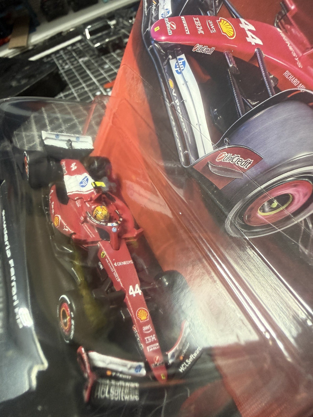 Hot Wheels Premium F1 Scuderia Ferrari HP Lewis Hamilton #44
