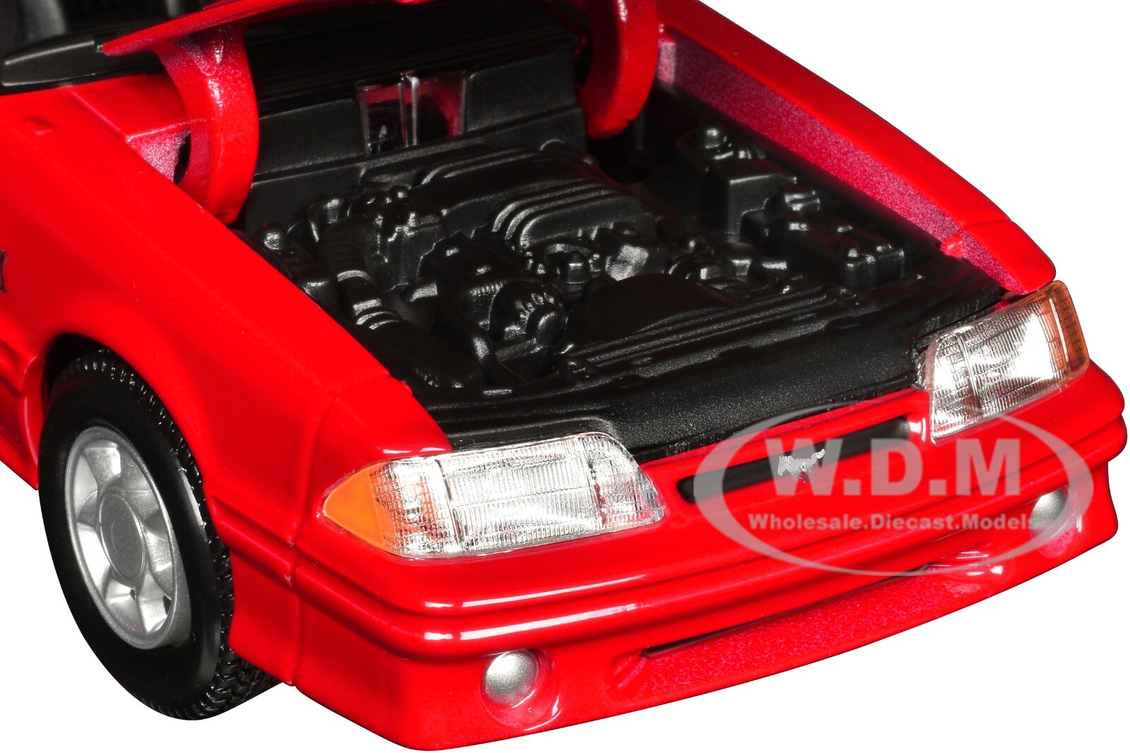 1993 FORD MUSTANG SVT COBRA RED 1/24 DIECAST MODEL CAR BY MAISTO 32906