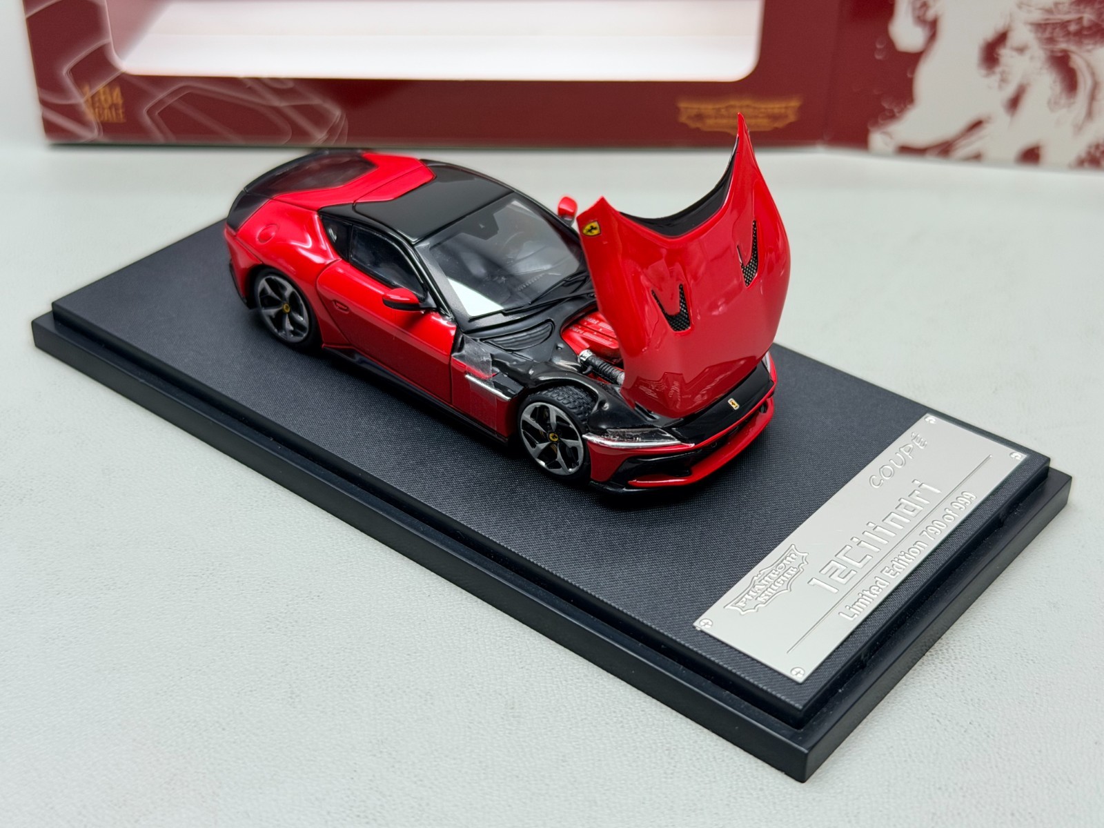 PK 1:64 Ferrari 12 Cilindri Phantom Knight Super Car Diecast Model Car