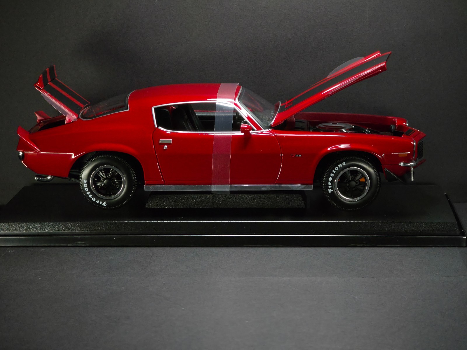 1971 Chevrolet Camaro 1:18 Maisto Exclusive Style Special Edition – Red
