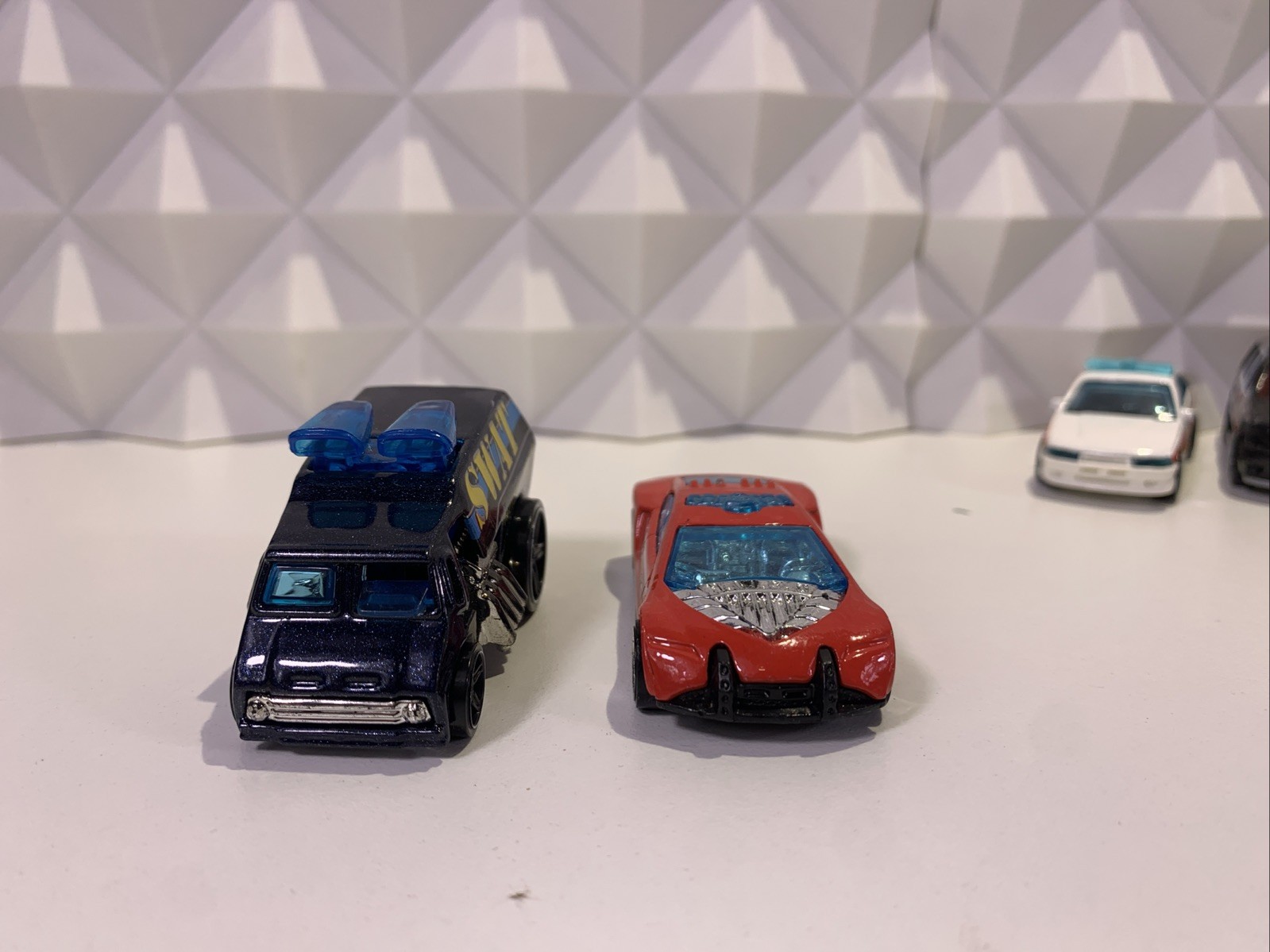 Hot Wheels Loose Lot of 8 Rescue and Police Fire Trucks