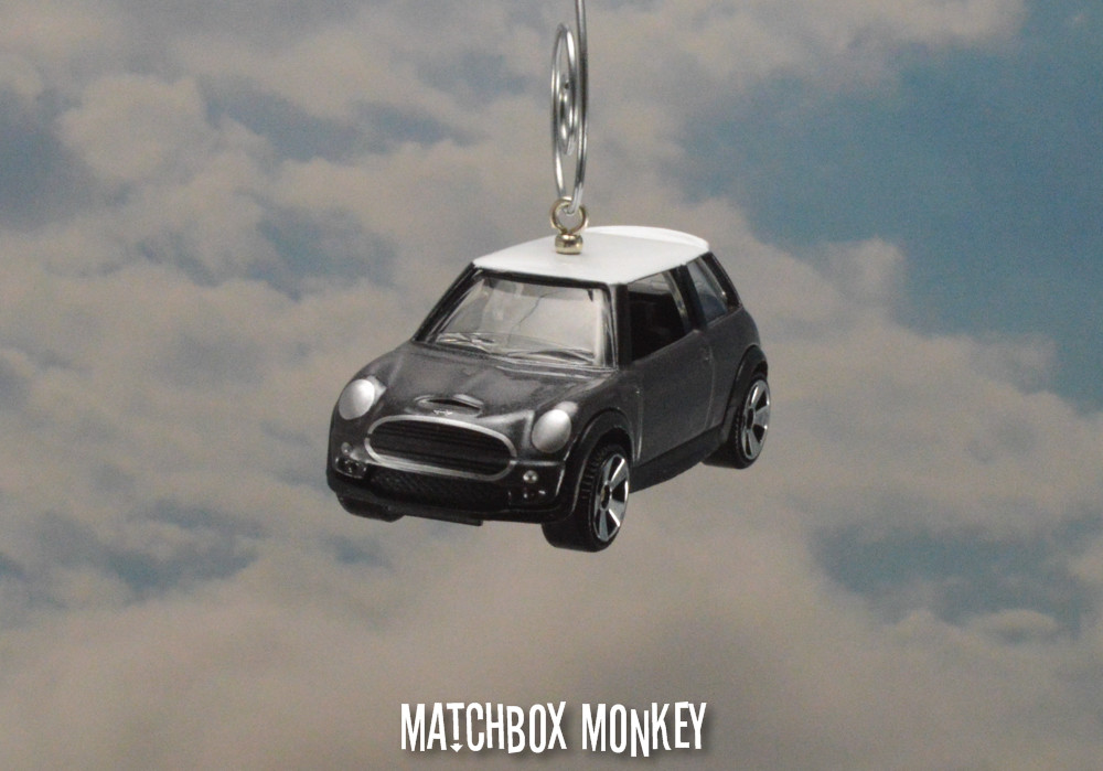 Deluxe Gray Hard Top Austin Mini Cooper S Christmas Ornament 1/56th BMW Adorno