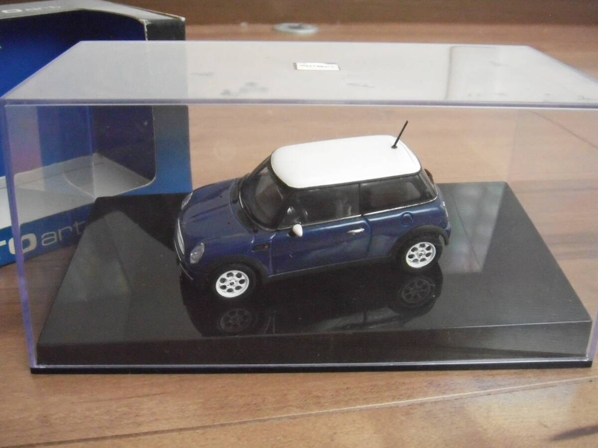 Autoart BMW Mini Cooper Diecast Blue