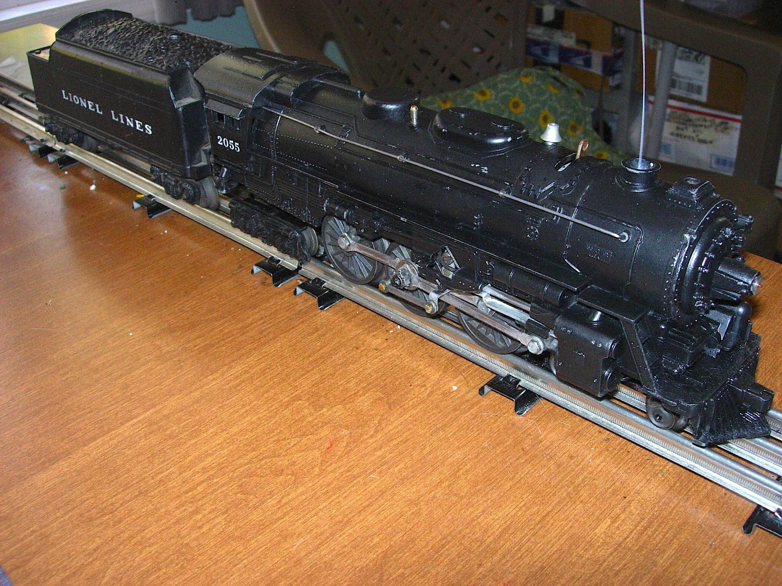 HERE IS A NICE LIONEL #2055 O/027 GAUGE 4-6-4 DIE-CAST “HUDSON” ENGINE/TENDER A1