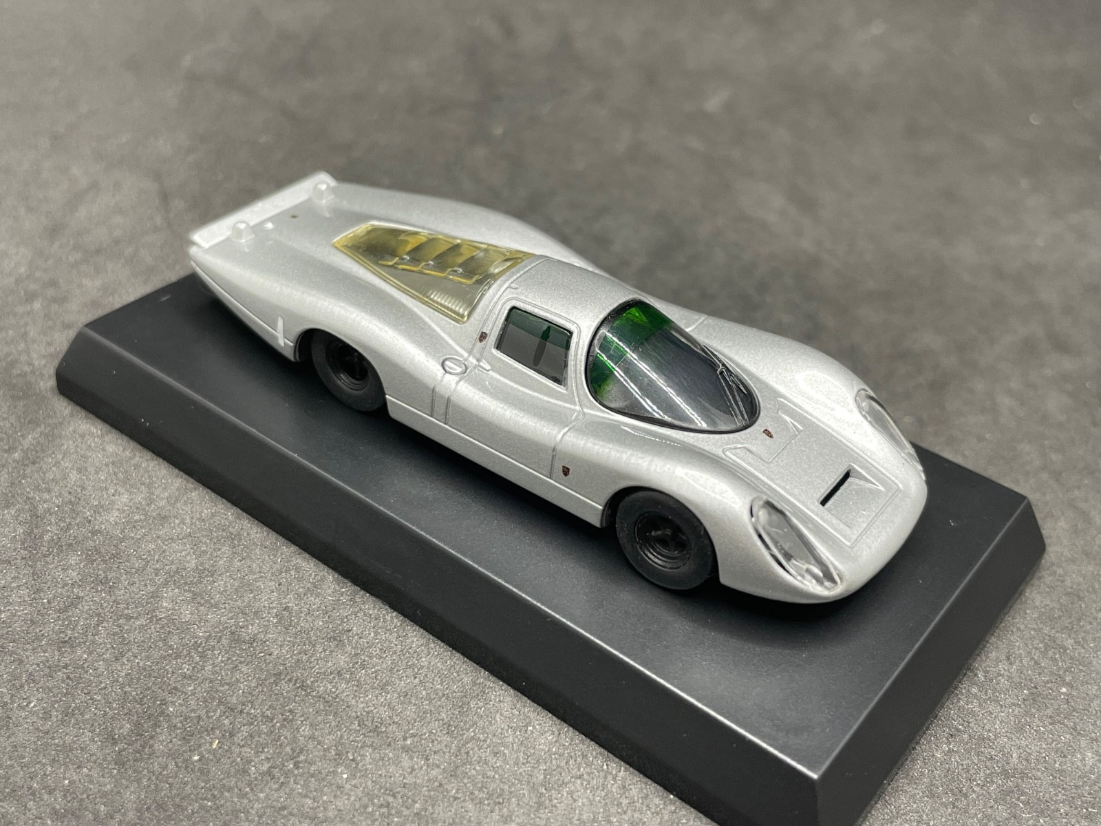 Kyosho 1/64 Porsche collection4 907 Silver diecast model car 51B3