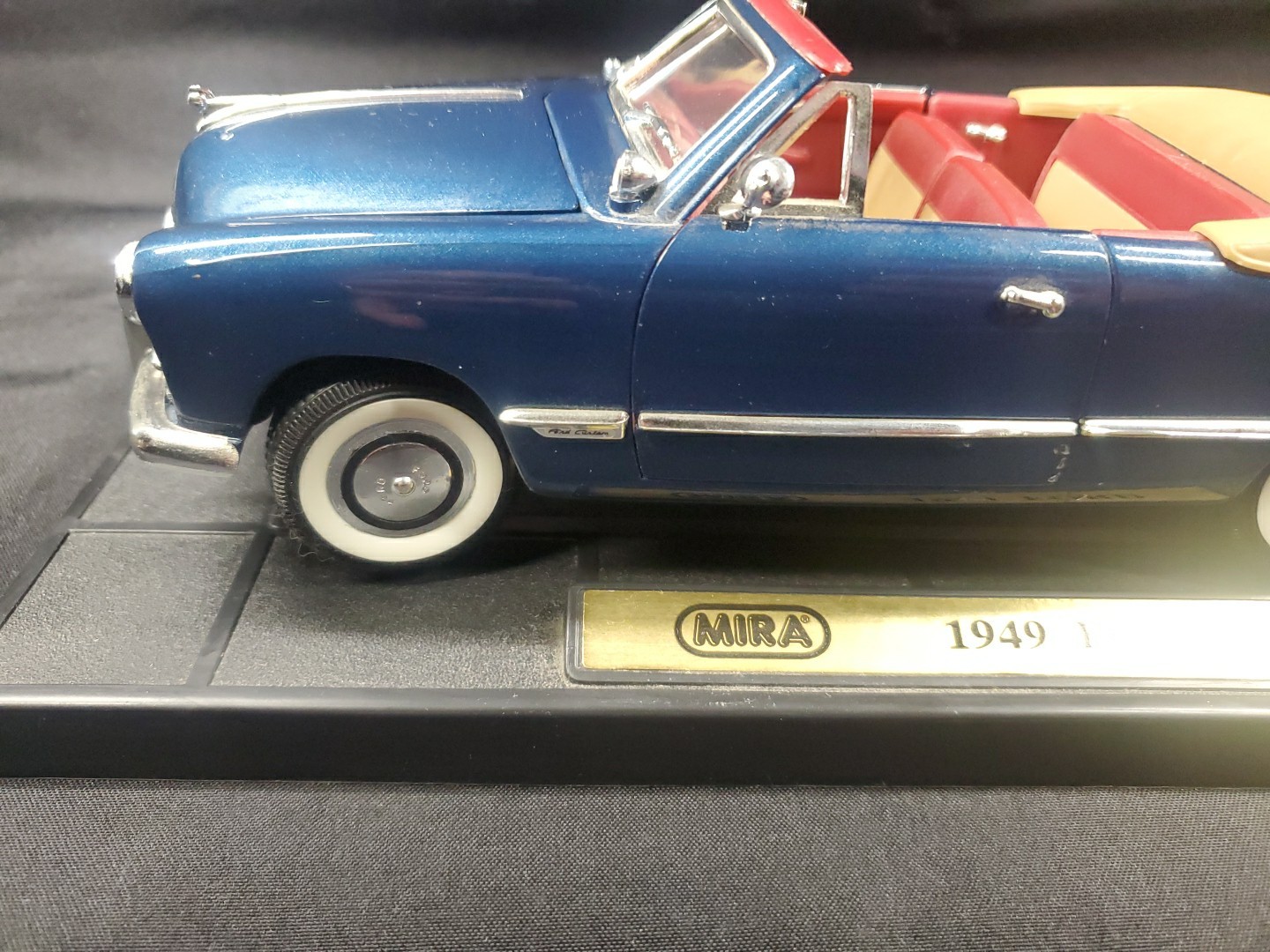 1/18 Mira Golden Line 1949 Ford Custom Convertible Blue W/ Baseplate See Pics **
