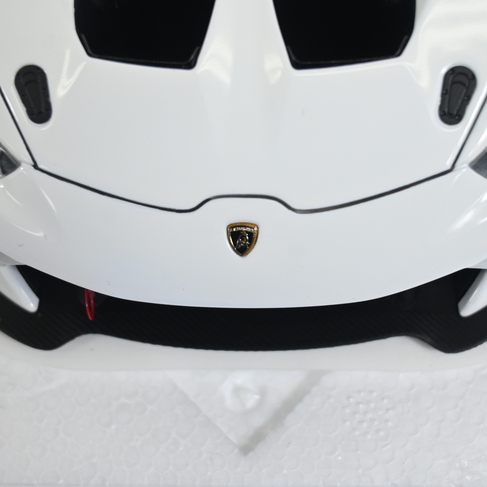AUTOart 1/18 Lamborghini Huracan LP620-2 Super Trofeo White Diecast Model Car