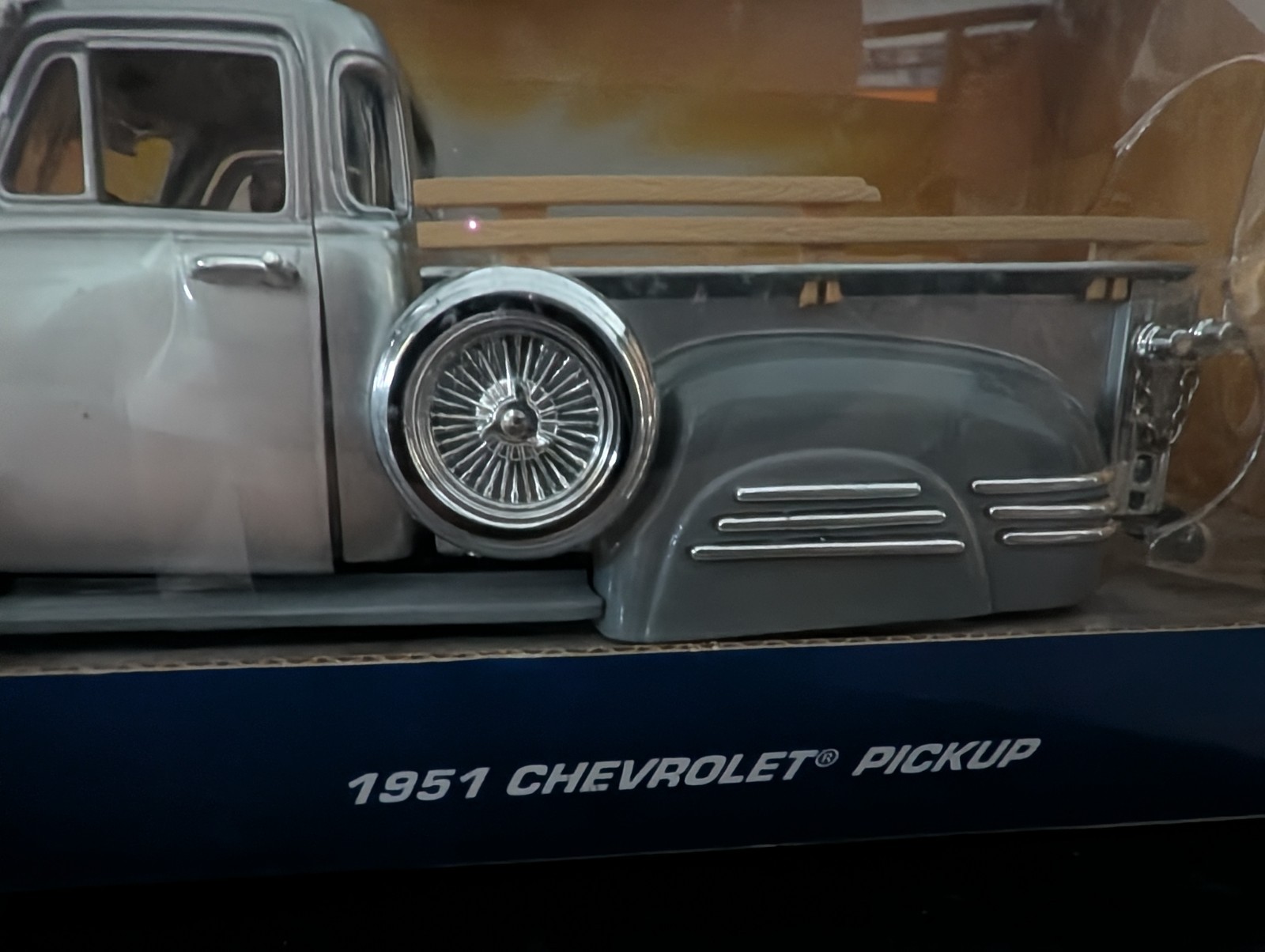 Jada Toys Lowrider Series 1:24 1951 Chevrolet Pickup Silver Diecast Unopened Box