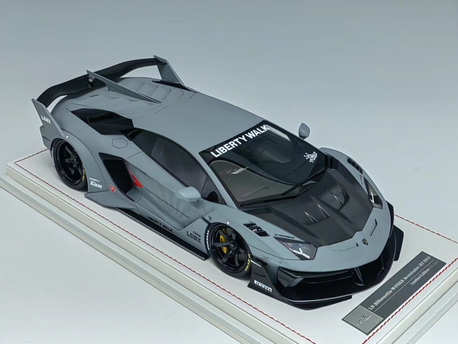 1/18 Ivy Models Lamborghini Aventador GT EVO Liberty fighter Gray Leather