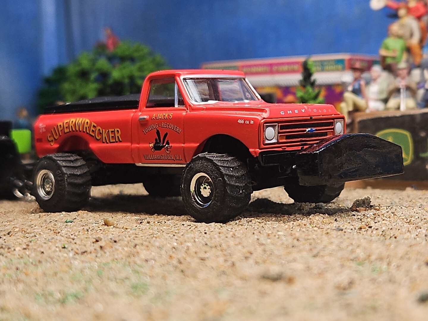 CUSTOM BUILT 1:64 C10 GreenLight 1968 HOT ROD PULLING TRUCK puller CHEVEROLETdcp