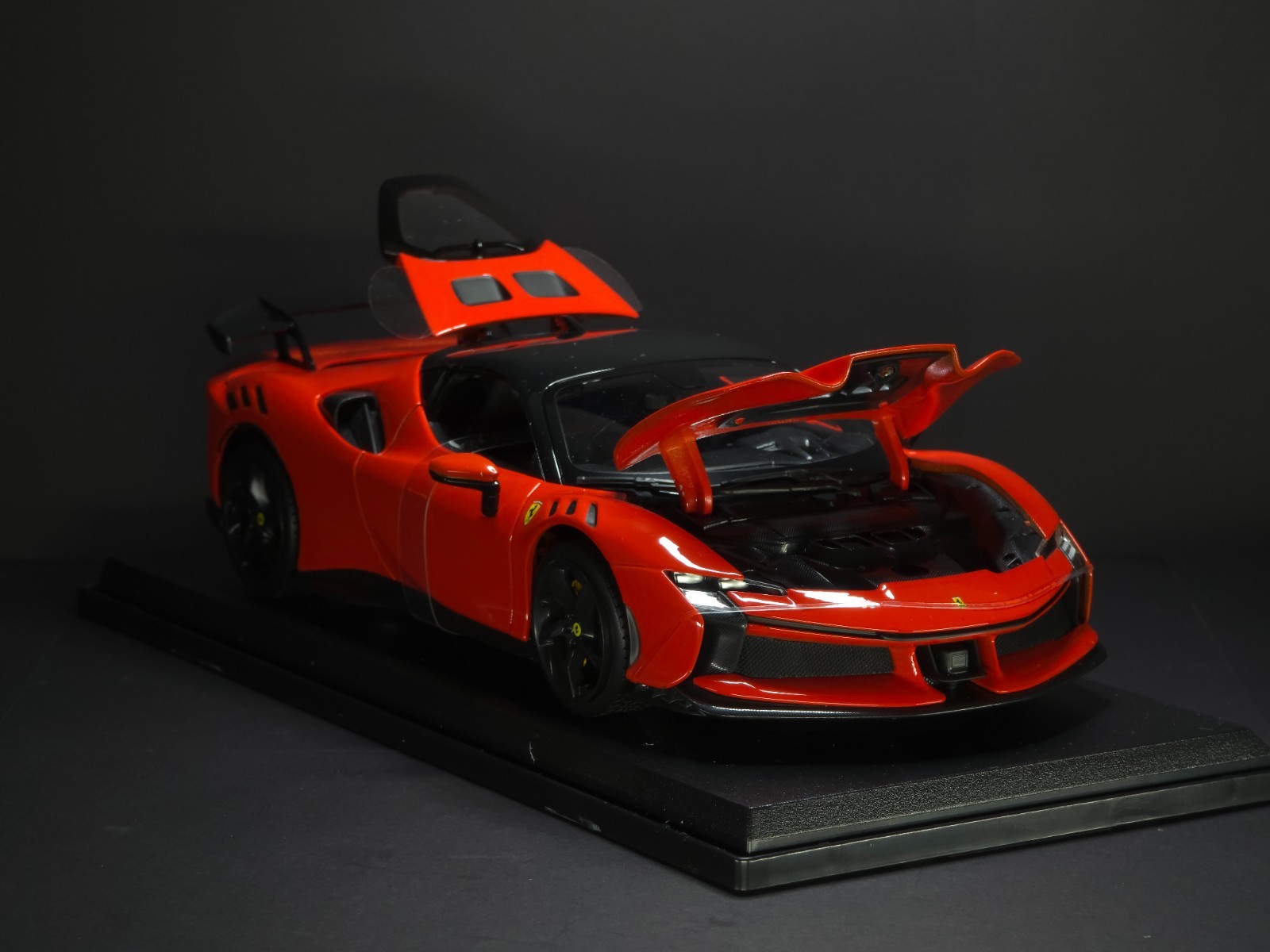 Ferrari SF90 XX Stradale 1:18 Maisto Exclusive Style Special Edition – Red