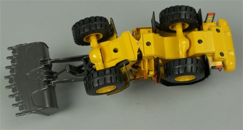 for MOTORART For Volvo L350H Wheel Loader 1/50 DIECAST Truck Pre-built Model