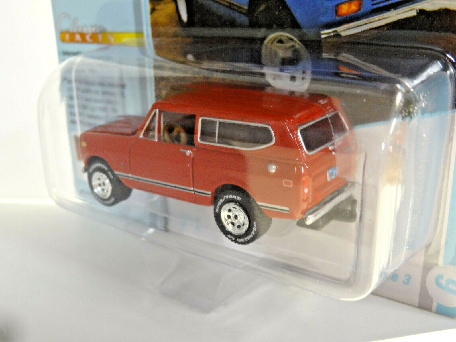 JOHNNY LIGHTNING – RED METALLIC – 1979 INTERNATIONAL SCOUT II WITH TOW HITCH